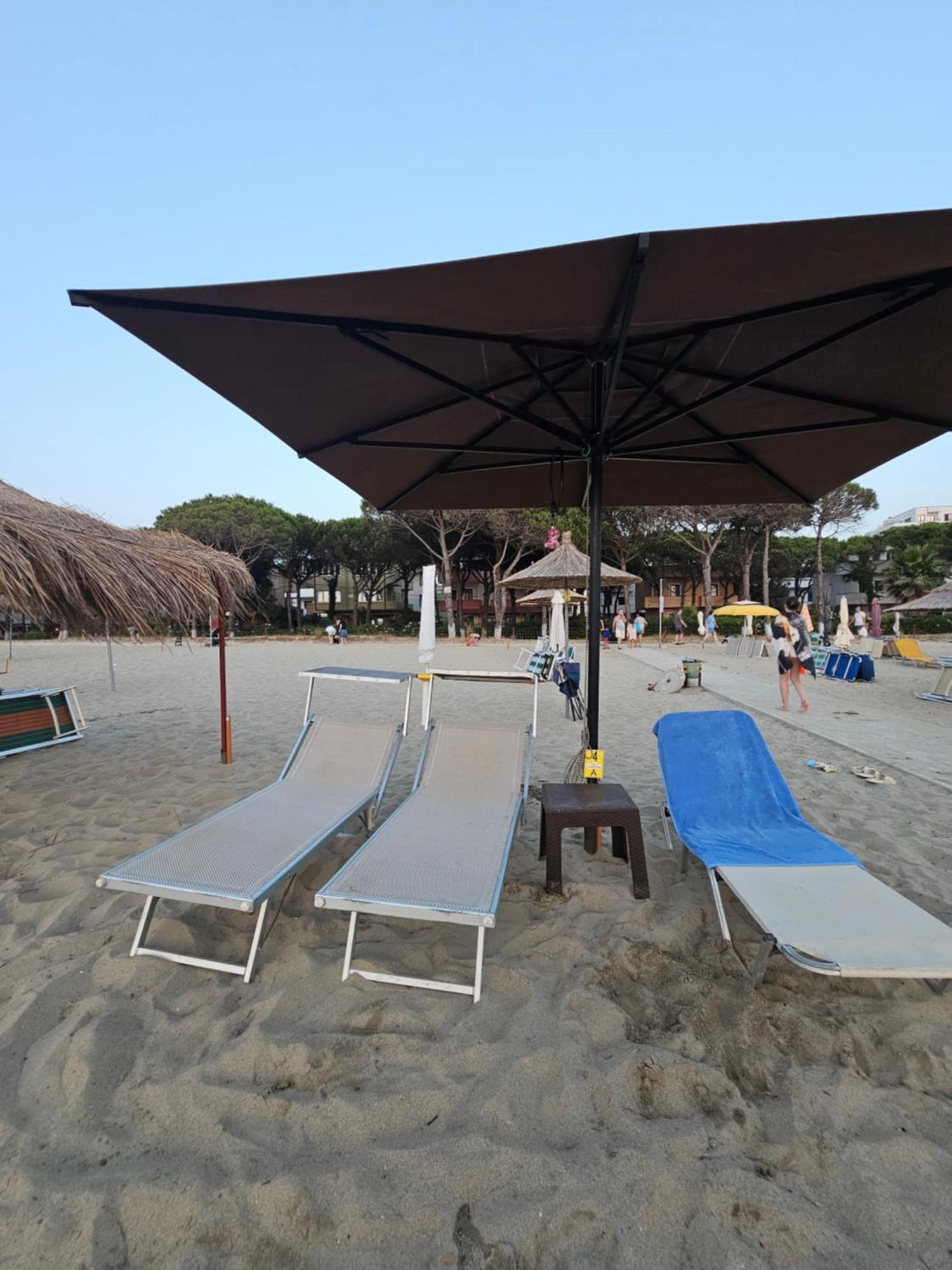 Beachfront Blue Wave In Private Qerret, Albania Willa *