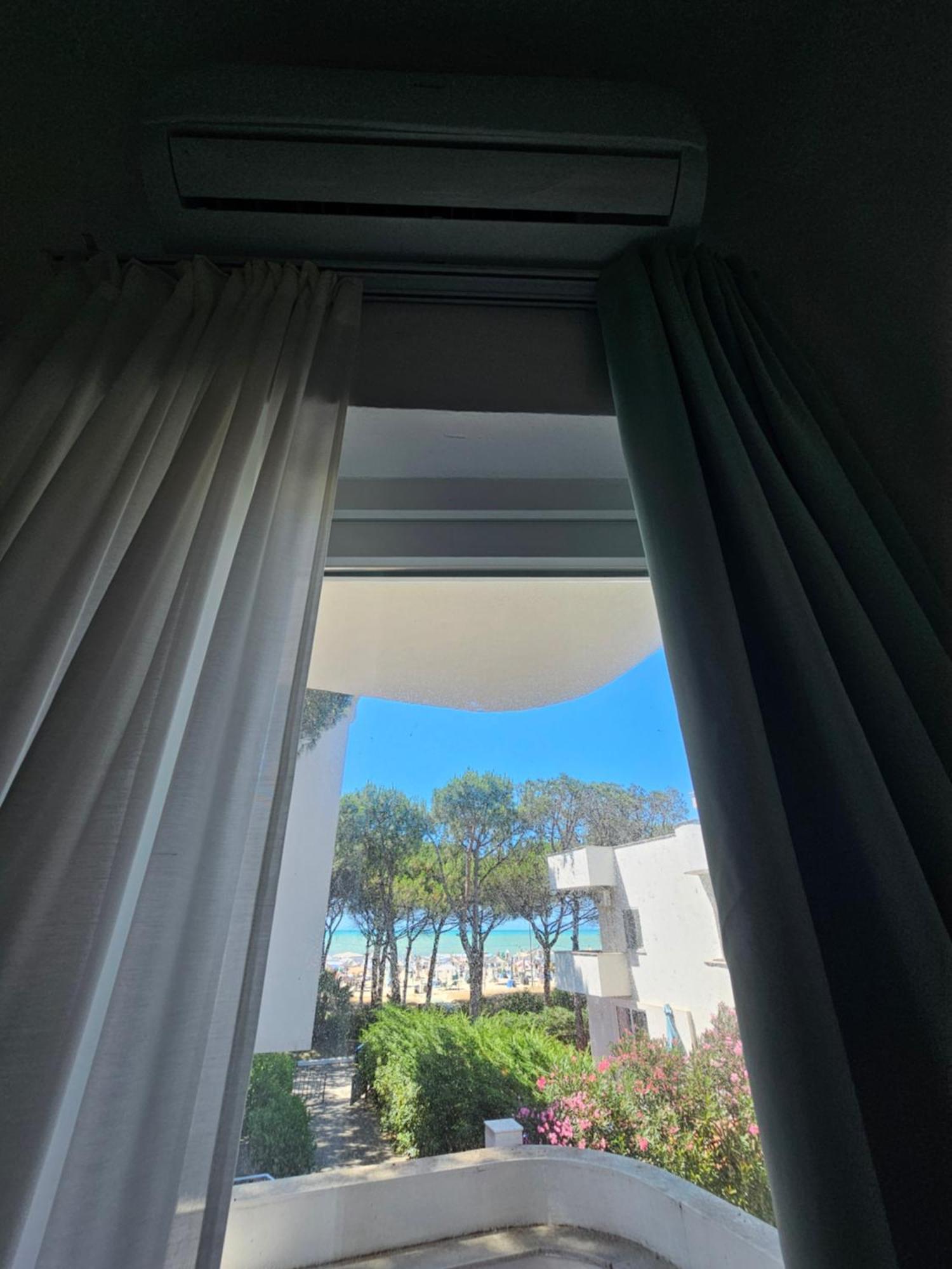 Beachfront Blue Wave In Private Qerret, Albania Willa *