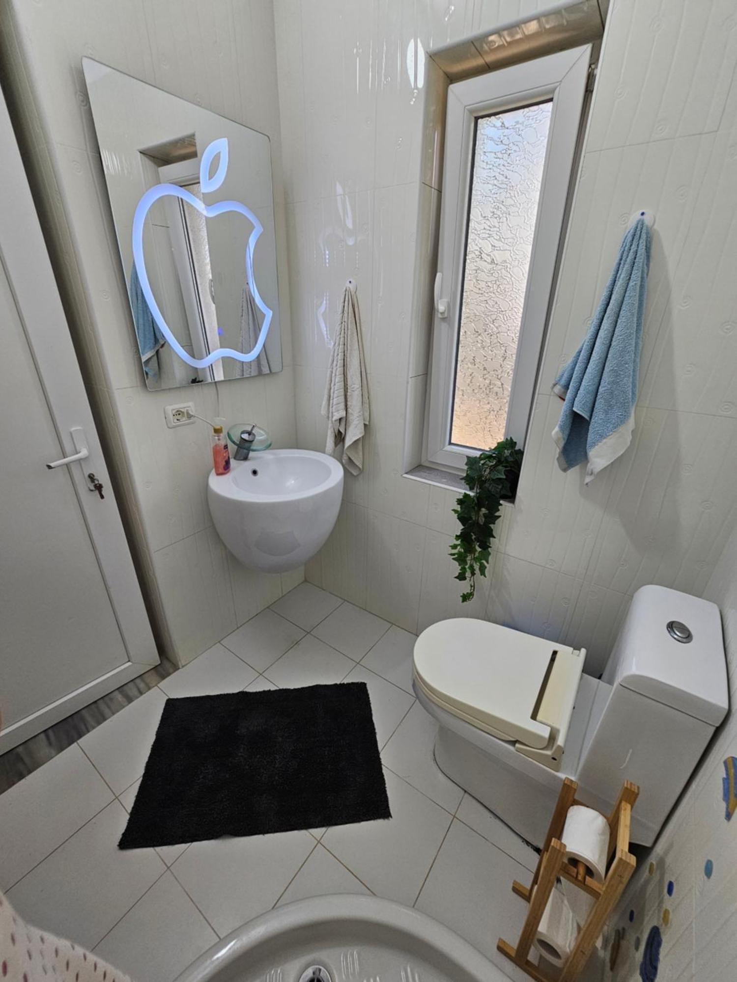 Villa Beachfront Blue Wave In Private Qerret, Albania Golem (Tirana)